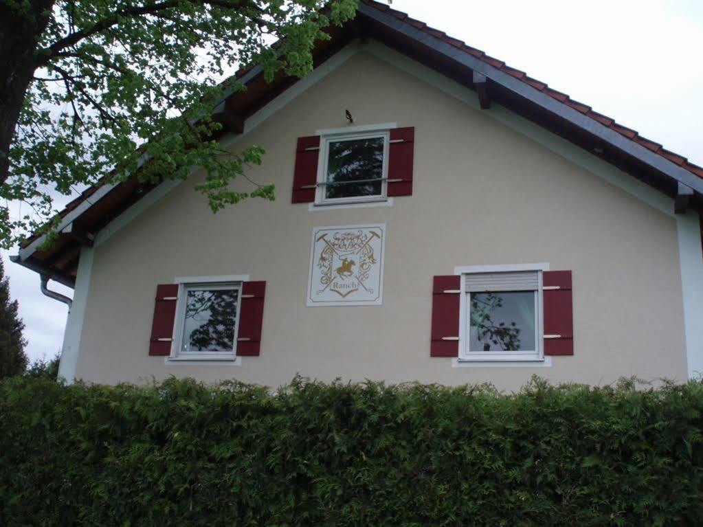 Airport Hostel Hallbergmoos Exterior photo